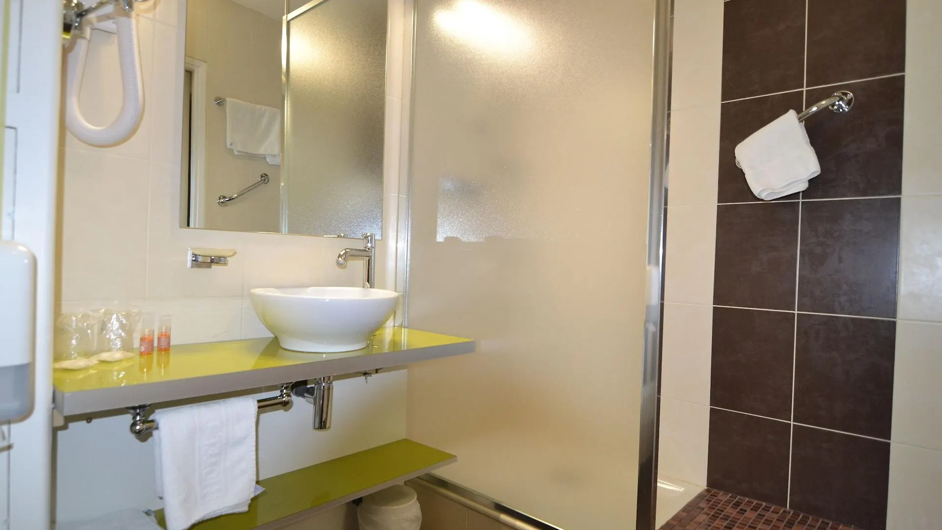 Brit Hotel Cahors - Le France 3*,  France