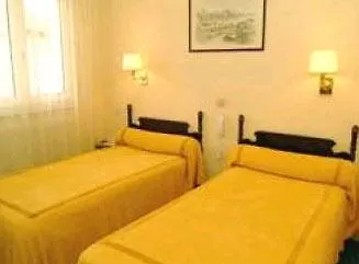 Brit Hotel Cahors - Le France